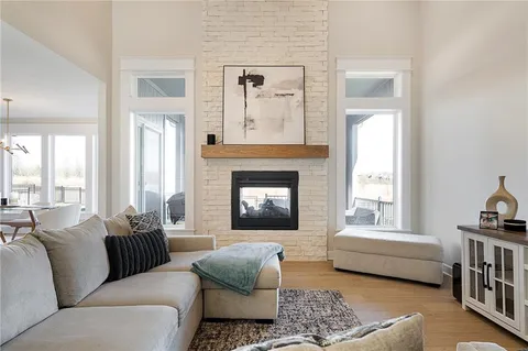 $775,000 | 17929 Manor Street, Overland Park, KS 66085