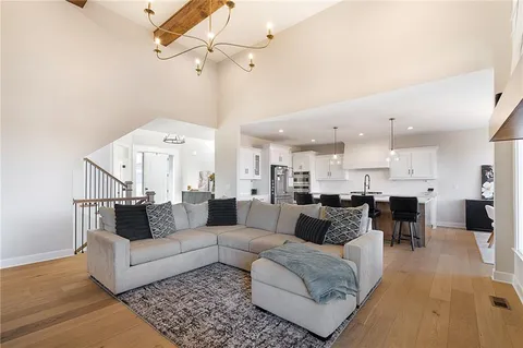 $775,000 | 17929 Manor Street, Overland Park, KS 66085