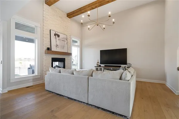 $775,000 | 17929 Manor Street, Overland Park, KS 66085