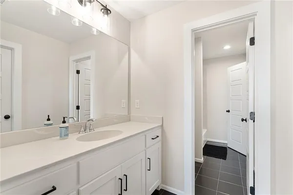 $775,000 | 17929 Manor Street, Overland Park, KS 66085