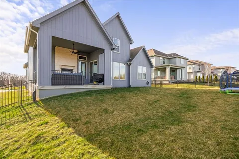 $775,000 | 17929 Manor Street, Overland Park, KS 66085