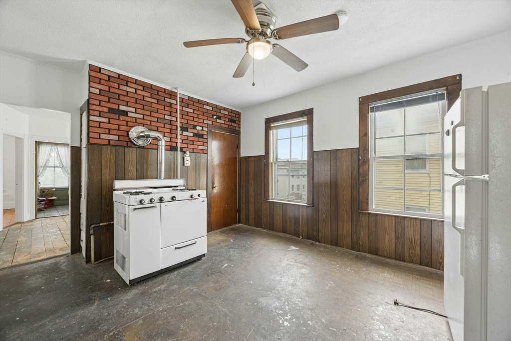 188 Vernon Street Worcester, MA 01607 - Photo 21 of 42