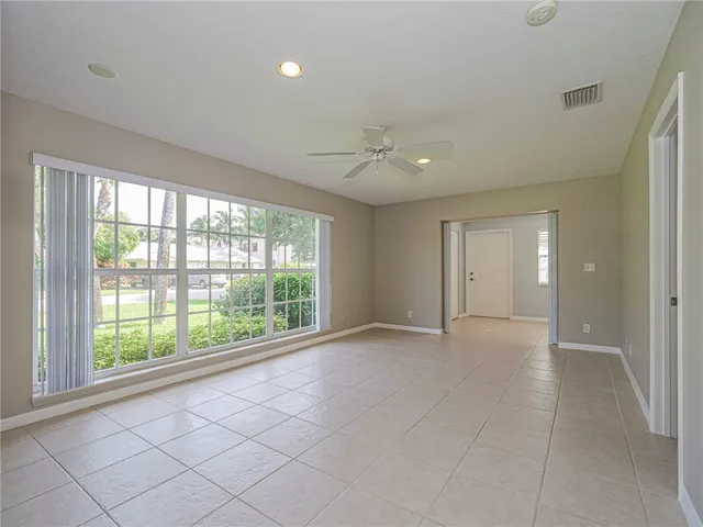 $1,950 | 922 Pirate Cove Lane, Vero Beach, FL 32963