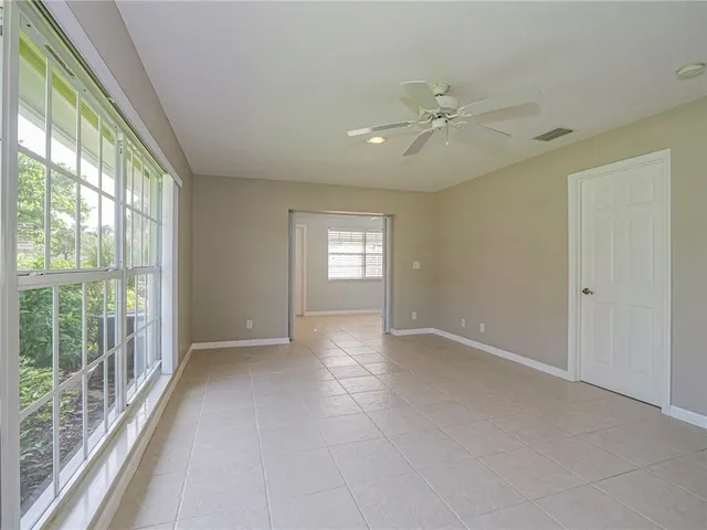 $1,950 | 922 Pirate Cove Lane, Vero Beach, FL 32963