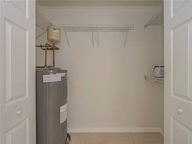 $1,950 | 922 Pirate Cove Lane, Vero Beach, FL 32963