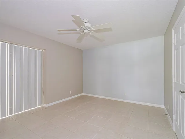 $1,950 | 922 Pirate Cove Lane, Vero Beach, FL 32963