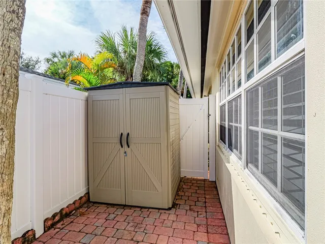 $1,950 | 922 Pirate Cove Lane, Vero Beach, FL 32963