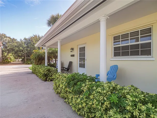 $1,950 | 922 Pirate Cove Lane, Vero Beach, FL 32963
