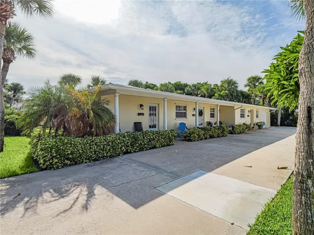 $1,950 | 922 Pirate Cove Lane, Vero Beach, FL 32963