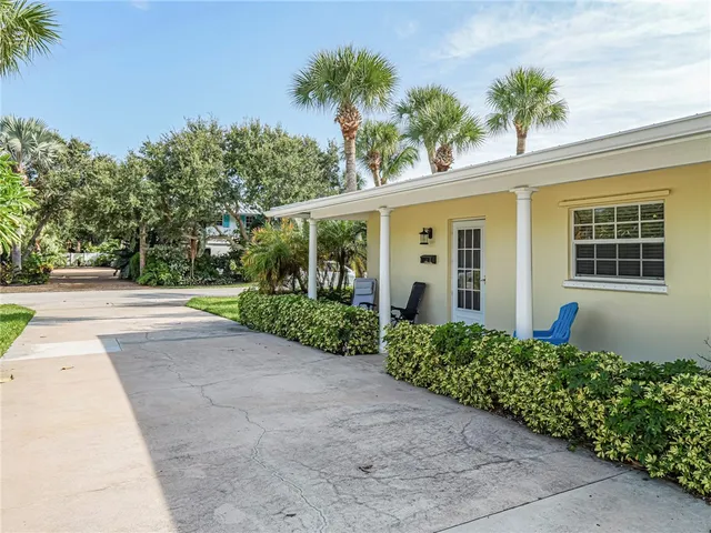 $1,950 | 922 Pirate Cove Lane, Vero Beach, FL 32963