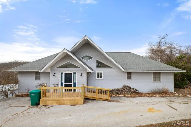 $469,900 | 8239 Rocky Woods Lane, Hillsboro, MO 63050