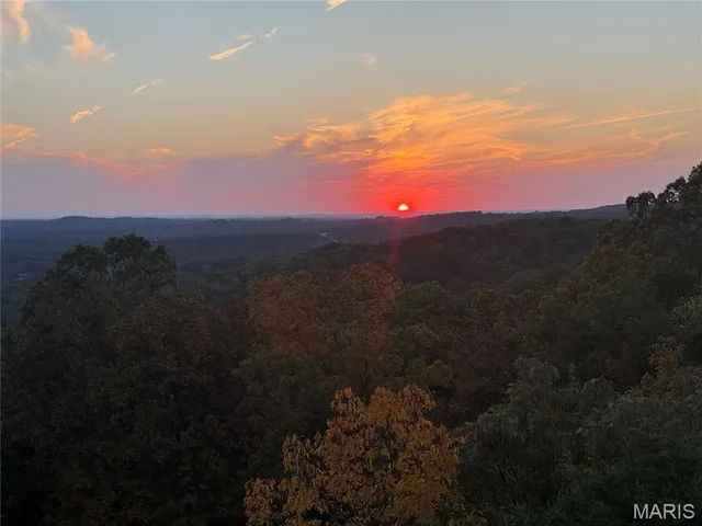 $489,900 | 8239 Rocky Woods Lane, Hillsboro, MO 63050