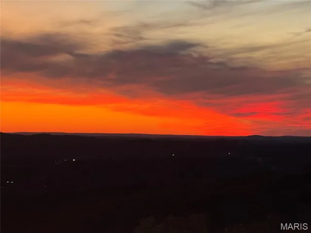 $489,900 | 8239 Rocky Woods Lane, Hillsboro, MO 63050