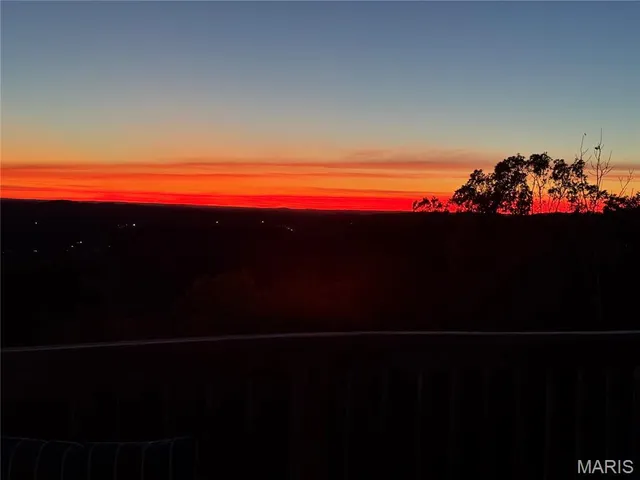 $489,900 | 8239 Rocky Woods Lane, Hillsboro, MO 63050