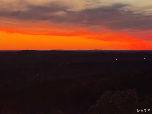 $469,900 | 8239 Rocky Woods Lane, Hillsboro, MO 63050