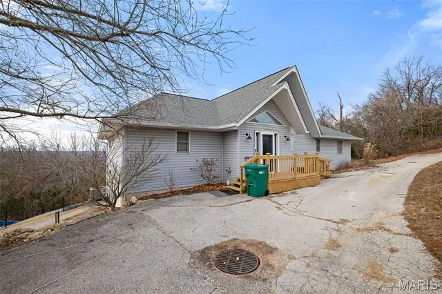 $469,900 | 8239 Rocky Woods Lane, Hillsboro, MO 63050