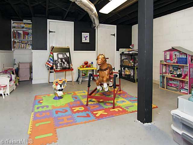 105 Helsabeck Road King, NC 27021 - Photo 14 of 16 Playroom.