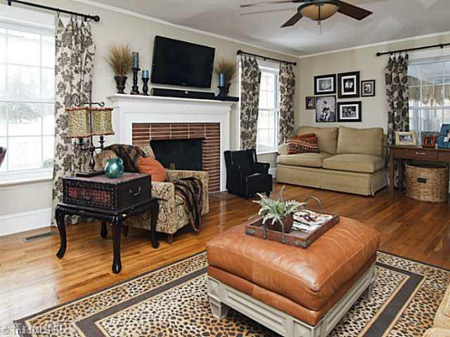 105 Helsabeck Road King, NC 27021 - Photo 4 of 16 Living Room.