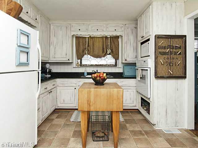 105 Helsabeck Road King, NC 27021 - Photo 6 of 16 Kitchen.