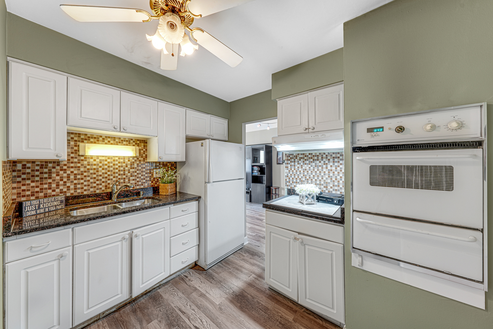 9001 Golf Road, Unit 9C Des Plaines, IL 60016 - Photo 7 of 14