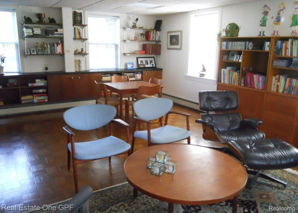 866 Lake Shore Road Grosse Pointe, MI 48236 - Photo 13 of 25 13 480 family room