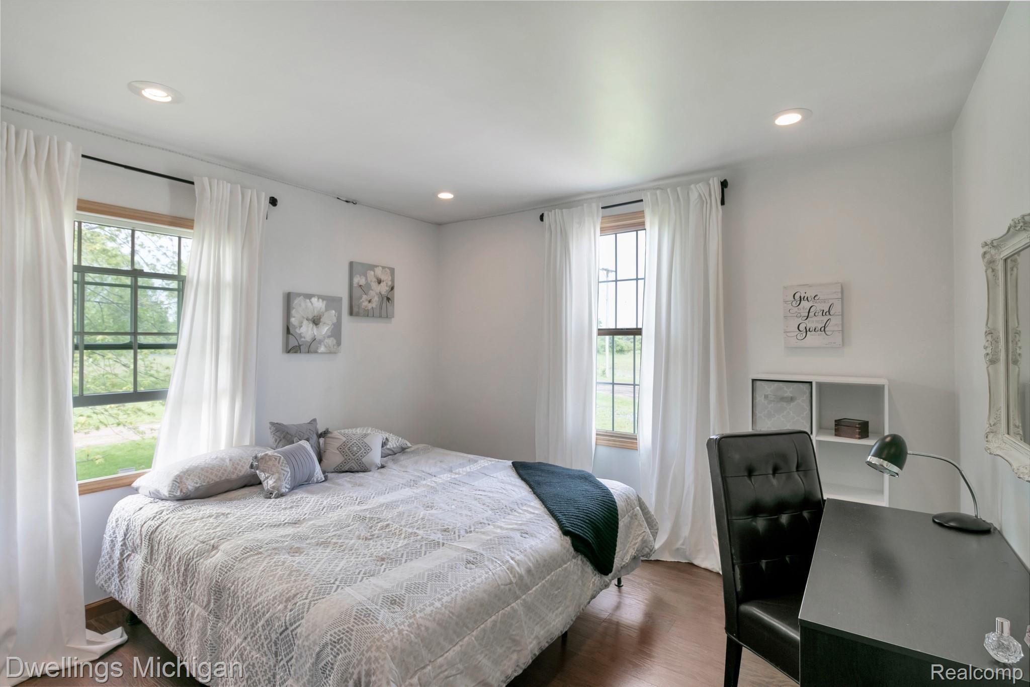 1520 Buhl Road Newport, MI 48166 - Photo 31 of 45 IMG_0541.jpg