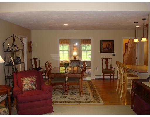 114 Arrow Head Road Marshfield, MA 02050 - Photo 3 of 9 Gallery Image 3
