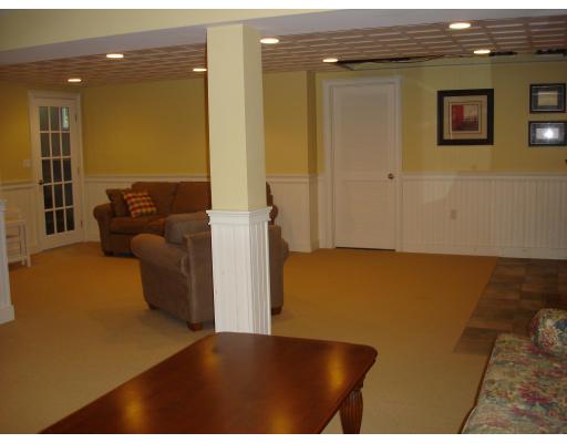 114 Arrow Head Road Marshfield, MA 02050 - Photo 8 of 9 Gallery Image 8