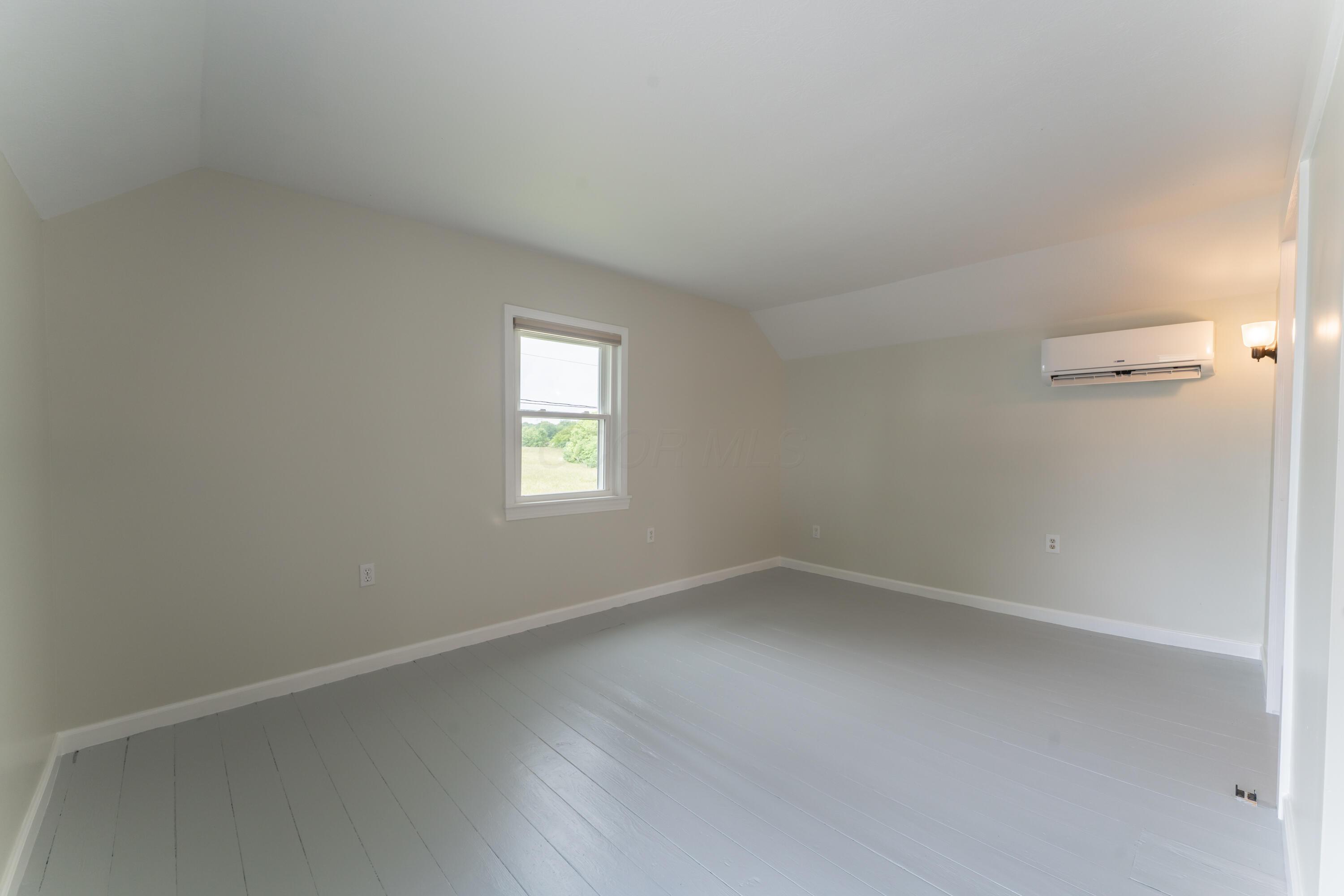 12270 London Road Orient, OH 43146 - Photo 37 of 65 12270London-2172-HDR