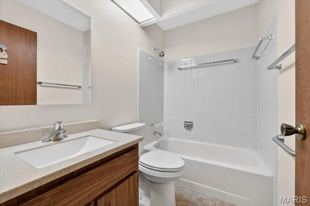 $299,999 | 1300 Tahoe Valley Court, Ballwin, MO 63021