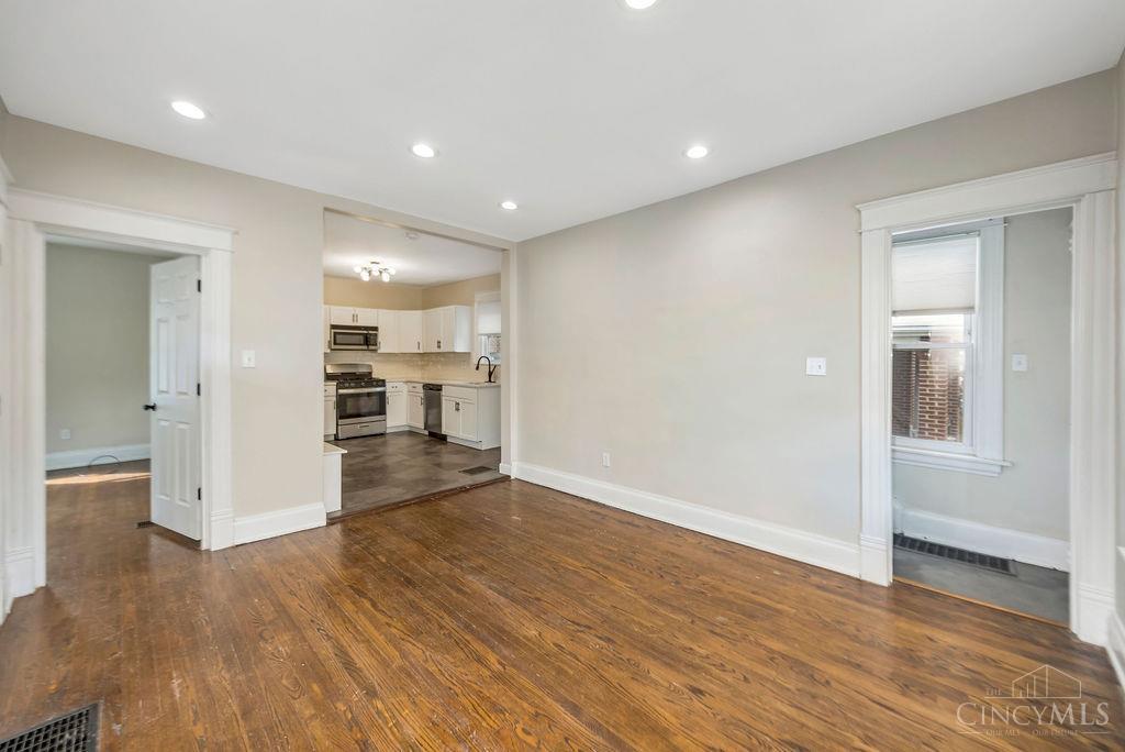 4817 Plainville Road Cincinnati, OH 45227 - Photo 8 of 27