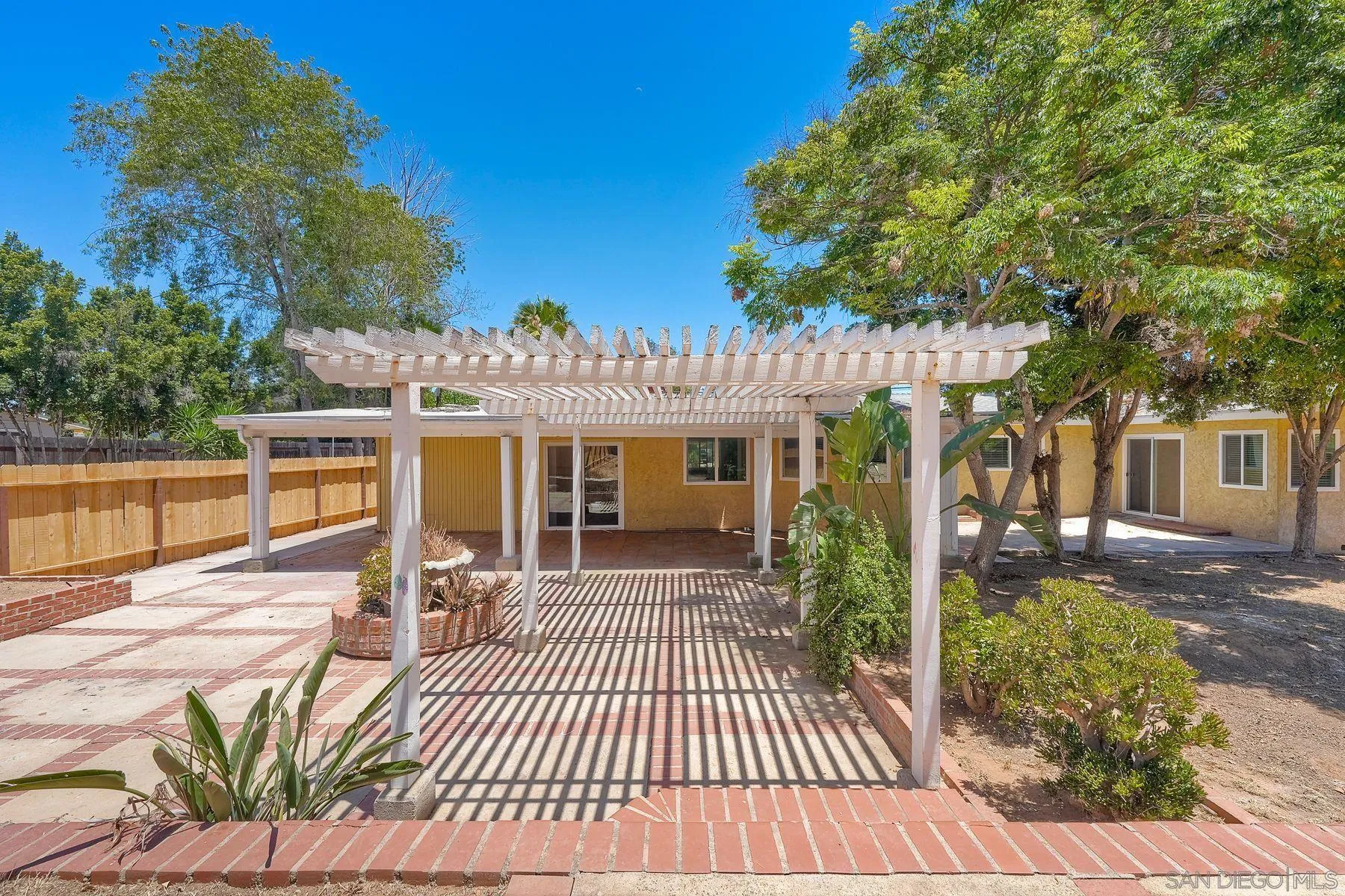 1921 Felicita Road Escondido, CA 92025 - Photo 23 of 26
