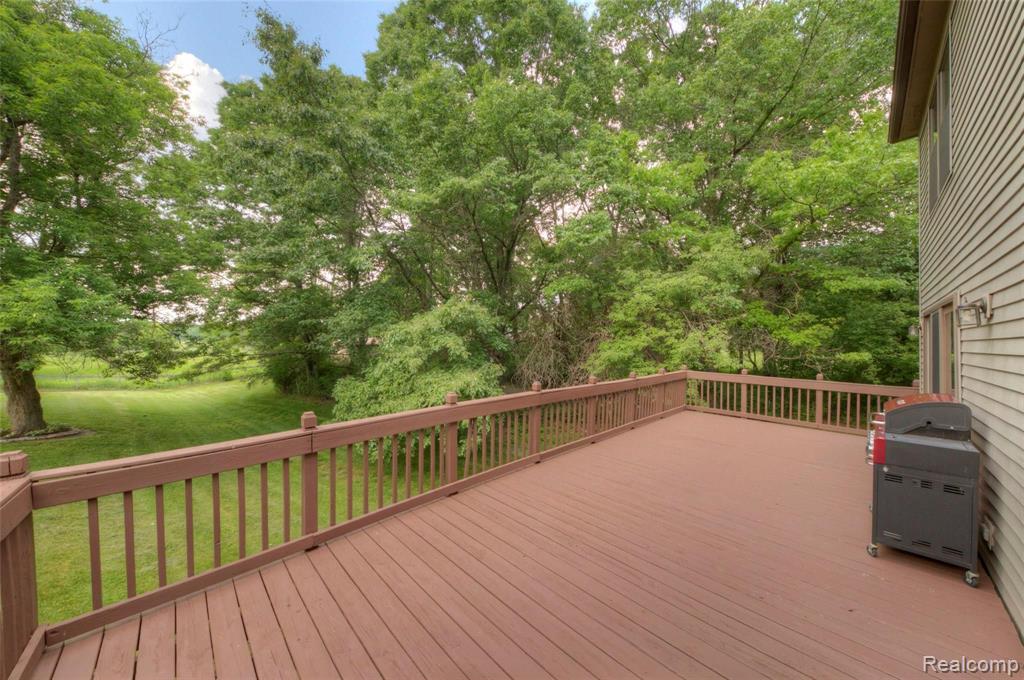 8164 Rattalee Lake Road Clarkston, MI 48348 - Photo 68 of 96