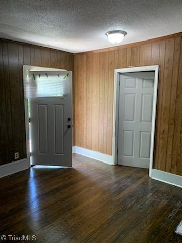 1206 Pershing Street High Point, NC 27260 - Photo 5 of 10 Gallery Image 5