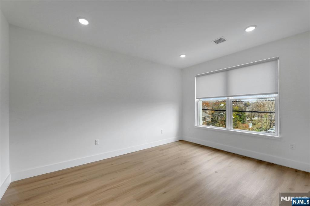 255 Ridge Road, Unit 303 Lyndhurst, NJ 07071 - Photo 13 of 23