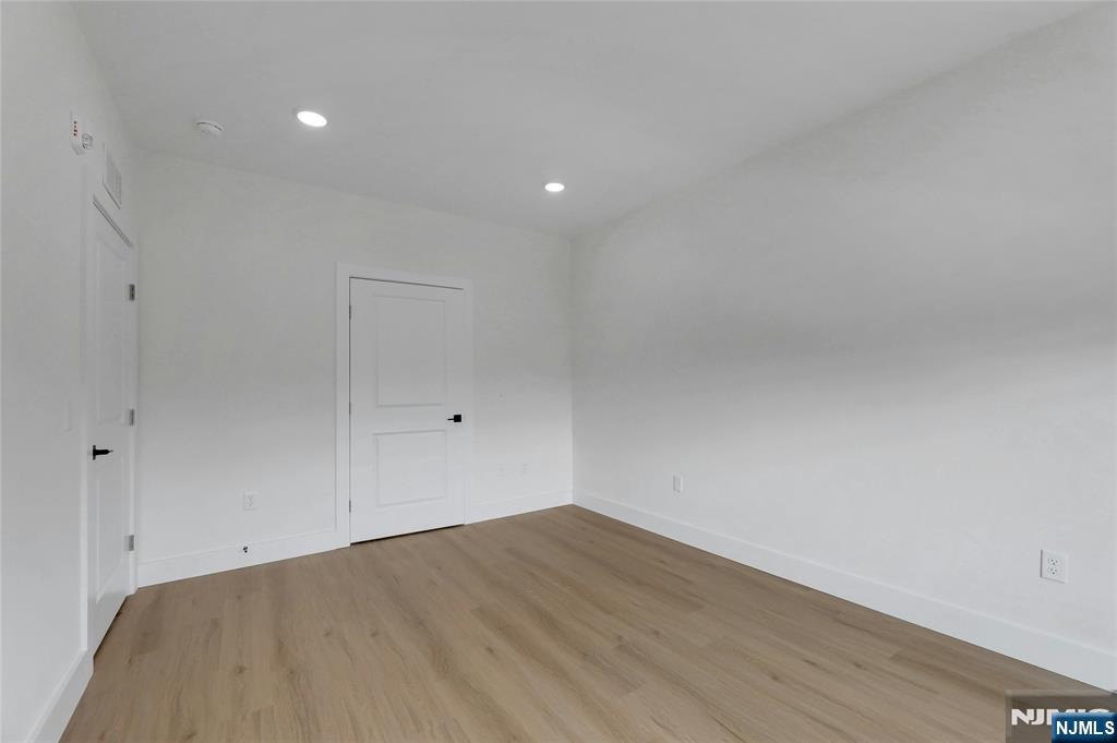 255 Ridge Road, Unit 303 Lyndhurst, NJ 07071 - Photo 14 of 23