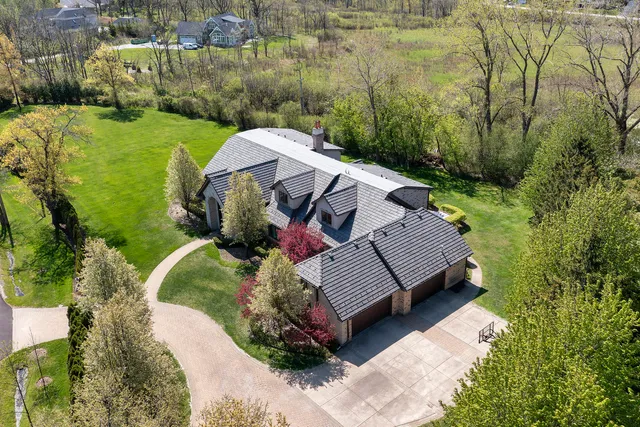 $2,995,000 | 1630 Ridge Road, Highland Park, IL 60035