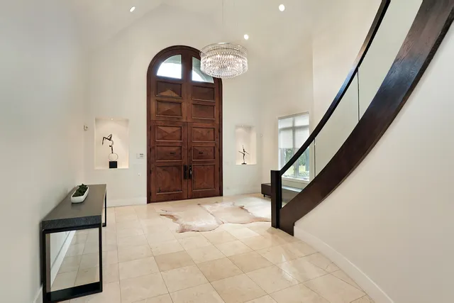 $3,427,000 | 1630 Ridge Road, Highland Park, IL 60035