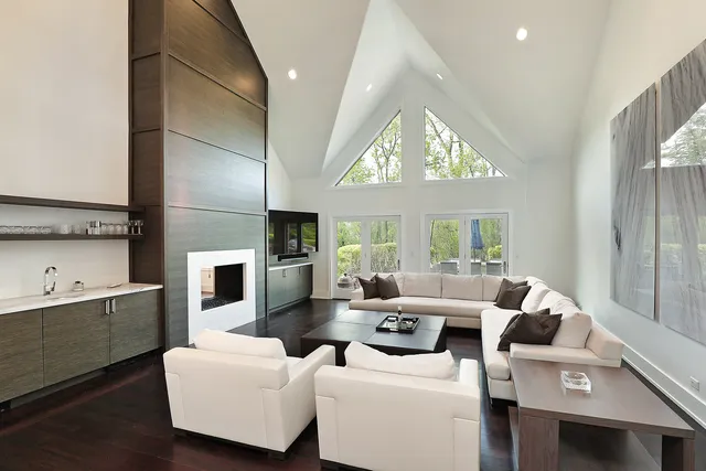 $3,427,000 | 1630 Ridge Road, Highland Park, IL 60035