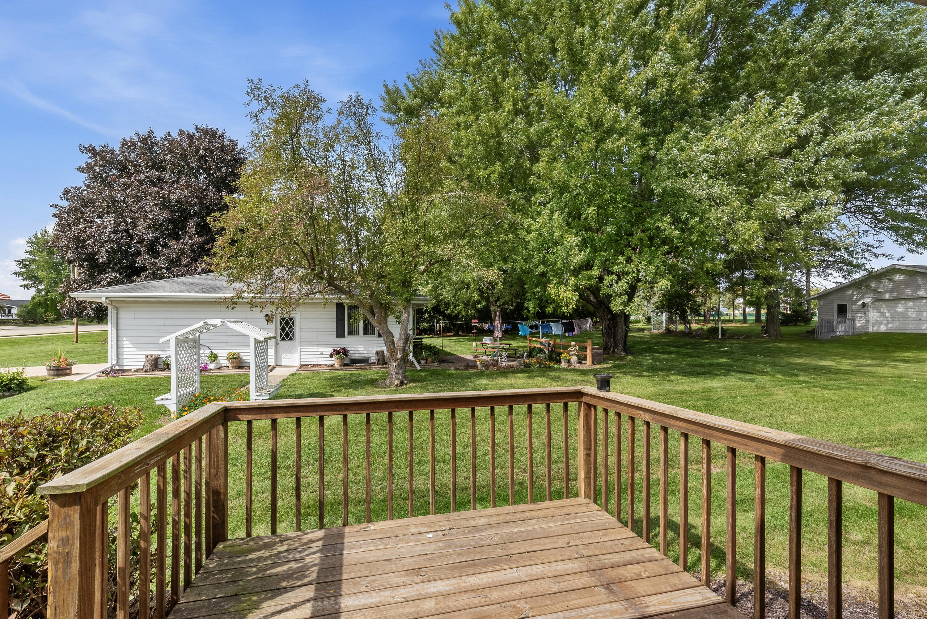 674 County H Fredonia, WI 53021 - Photo 3 of 26 674 County Road H #10-1
