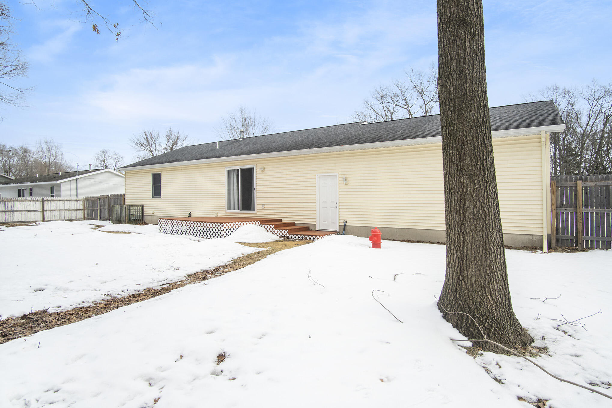 1605 Joslyn Road Muskegon, MI 49445 - Photo 23 of 26 DSC08286