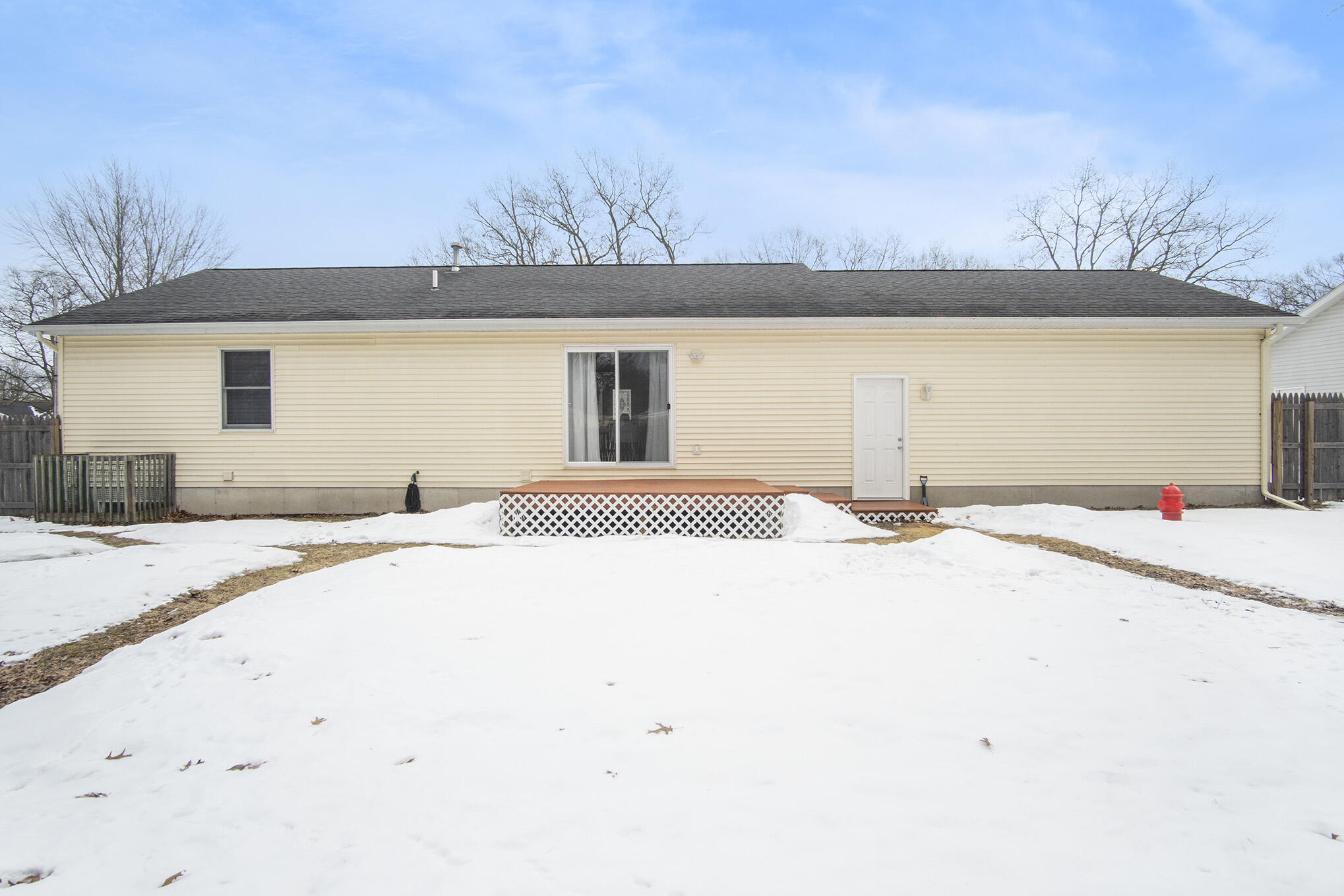 1605 Joslyn Road Muskegon, MI 49445 - Photo 24 of 26 DSC08287