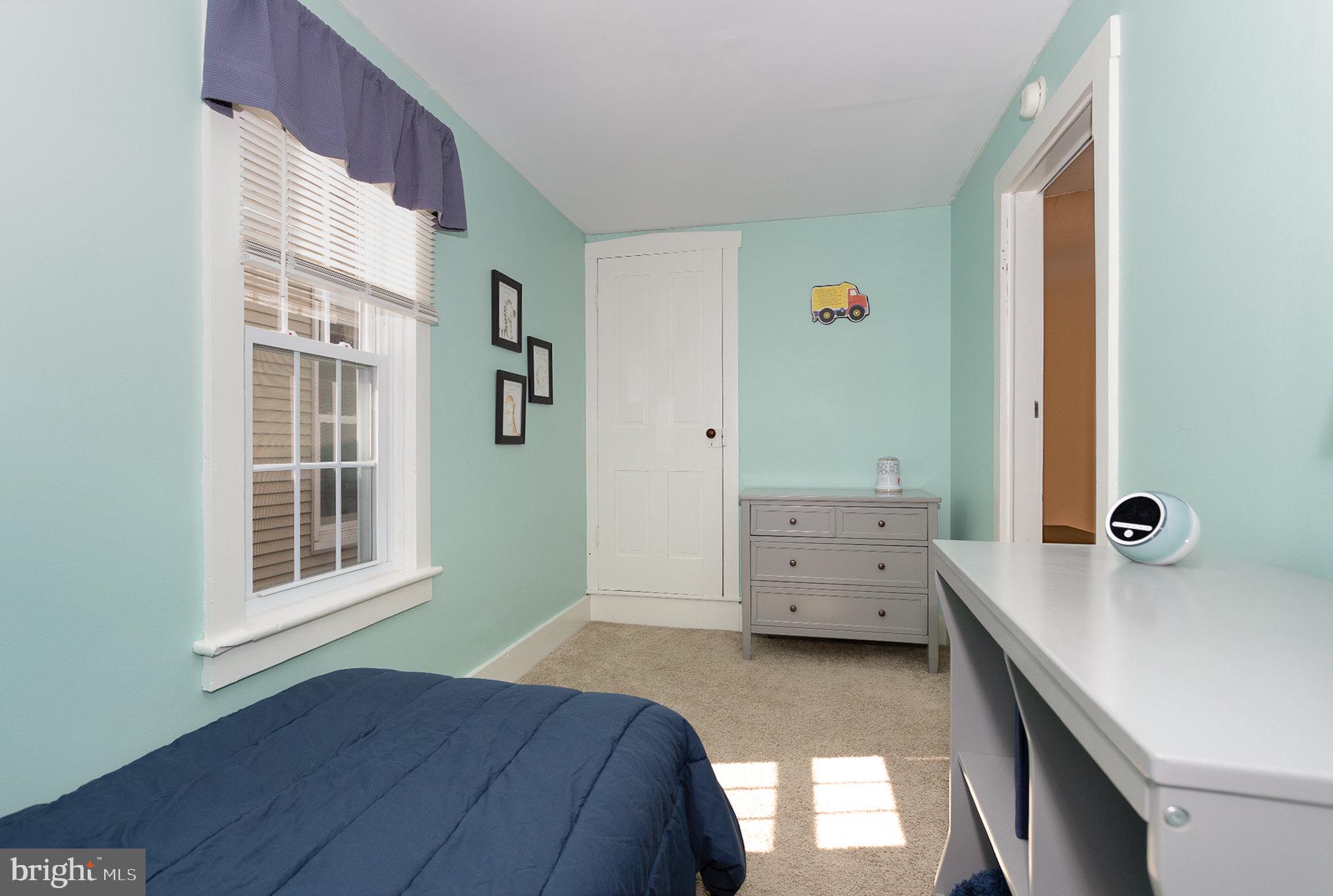 21 West Gramby Street Manheim, PA 17545 - Photo 20 of 36 a bedroom with a bed and a window