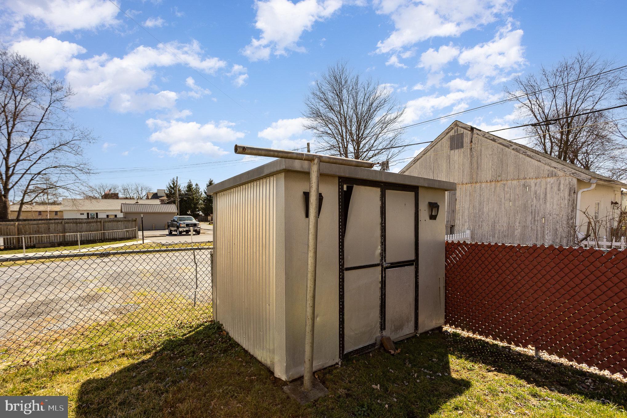 21 West Gramby Street Manheim, PA 17545 - Photo 30 of 36