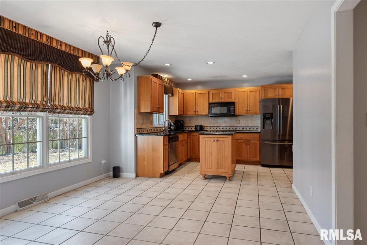 2516 Parsley Lane Springfield, IL 62711 - Photo 10 of 43