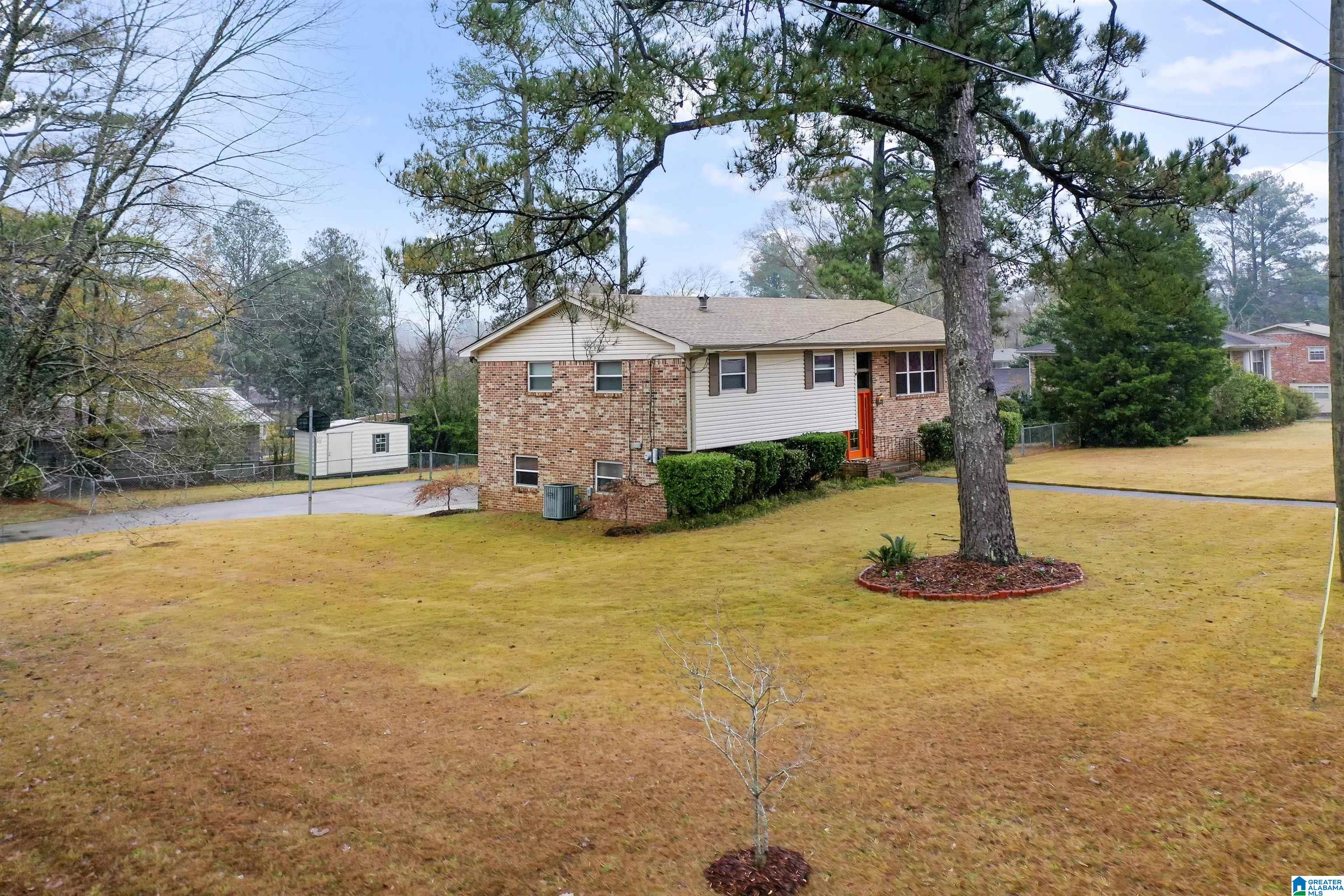 25 Cambridge Road Bessemer, AL 35023 - Photo 3 of 37