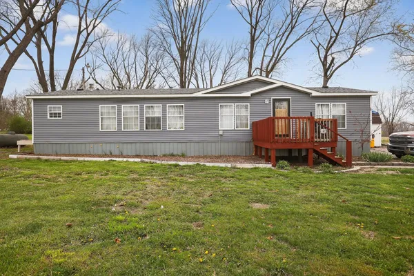 $90,000 | 21309 Gambill Lane, Carlyle, IL 62231