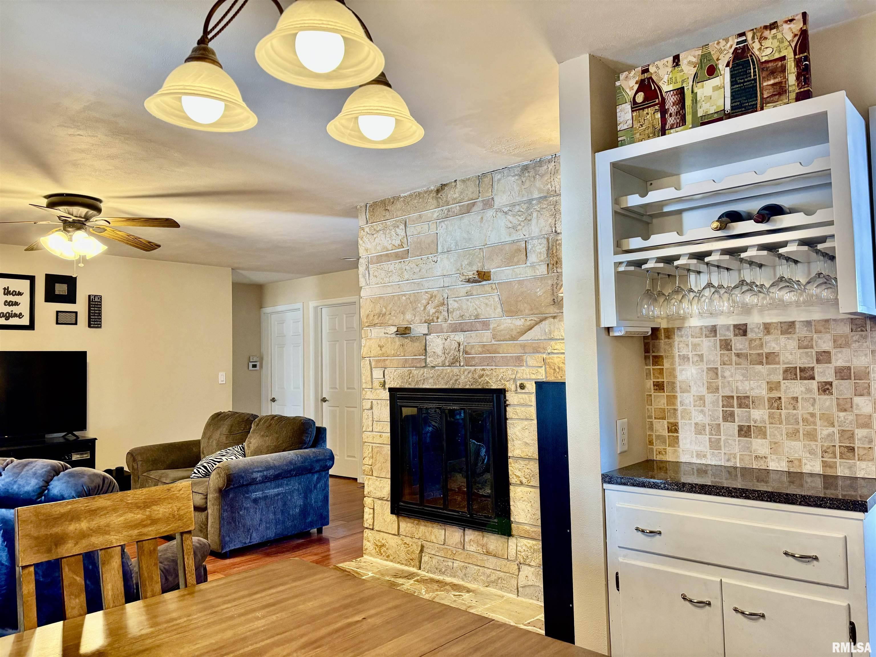 1481 West Walnut Street Jacksonville, IL 62650 - Photo 6 of 65
