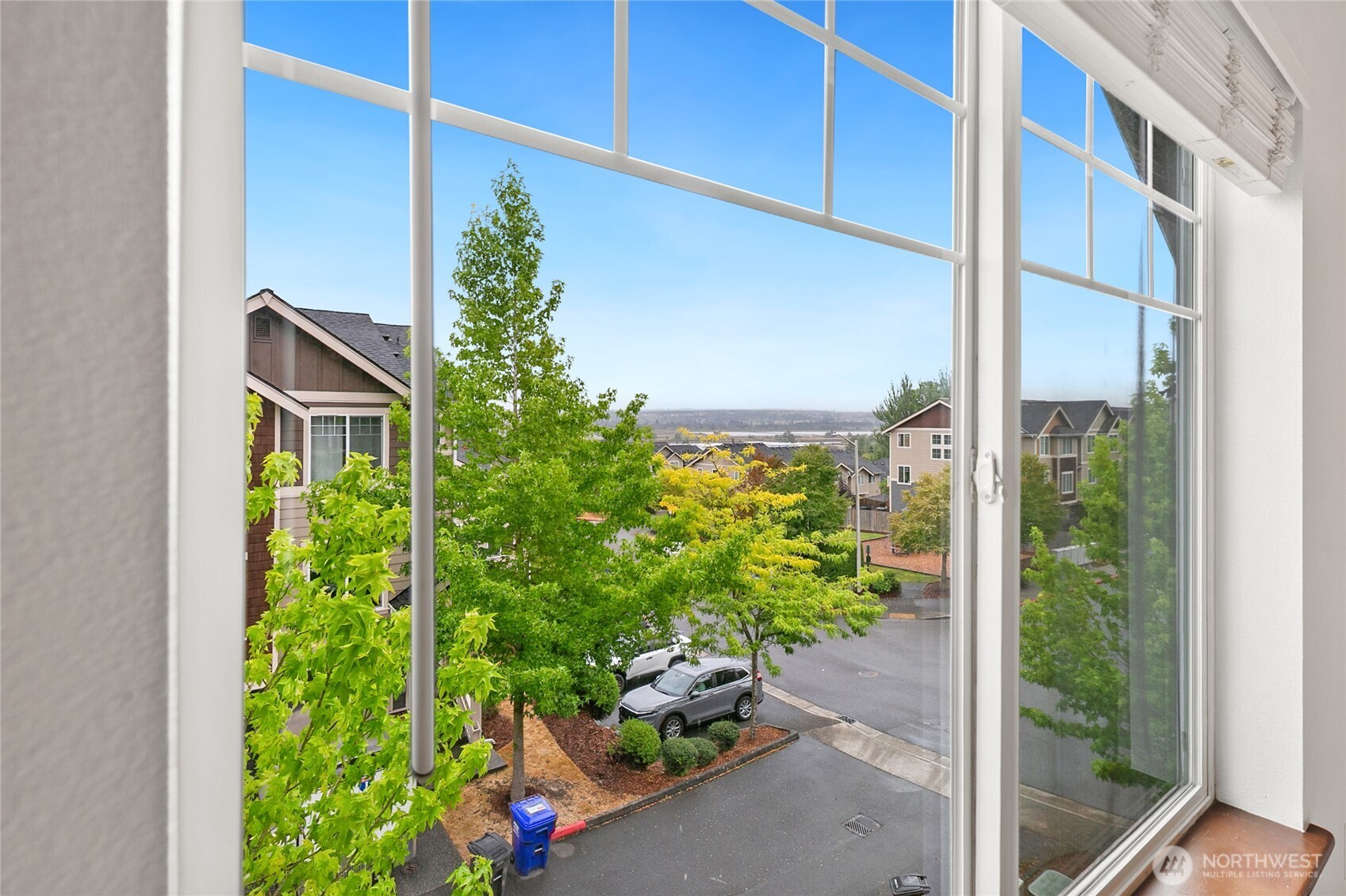 2923 Belmonte Lane Everett, WA 98201 - Photo 23 of 33 a plant is in front of a door