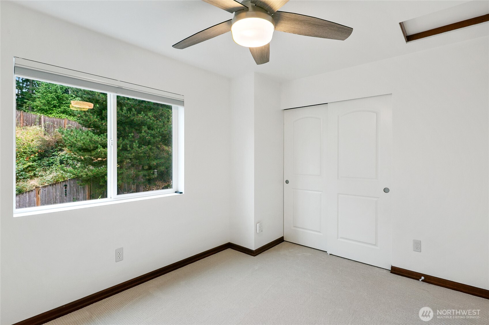 2923 Belmonte Lane Everett, WA 98201 - Photo 27 of 33 a view of an empty room with a window